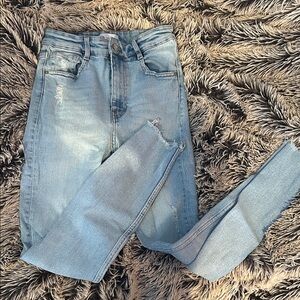 Zara Light Wash Skinny Ankle Jeans
